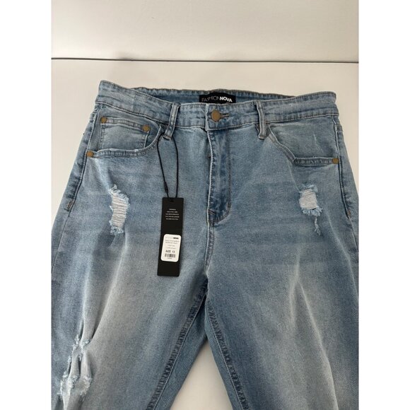 NWT Boyfriend Jeans 13 Light Wash Distressed Cropped Streetwear Festival Grunge - Picture 10 of 15